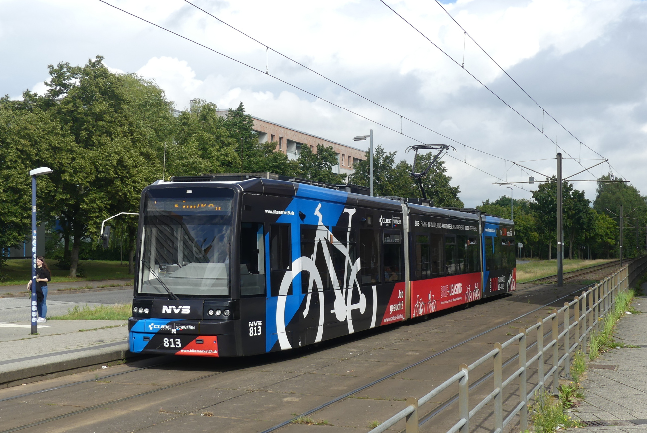 Schwerin, Bombardier SN2001 Nr 813