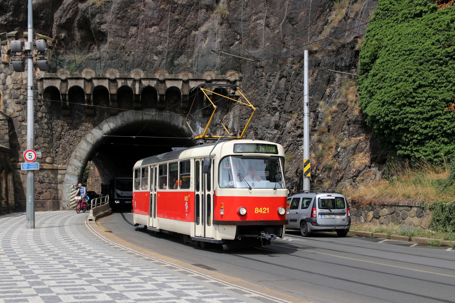 Прага, Tatra T3R.P № 8421