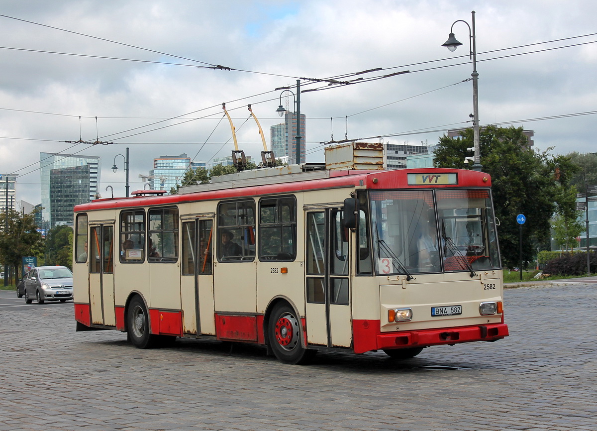 Vilnius, Škoda 14Tr07 № 2582