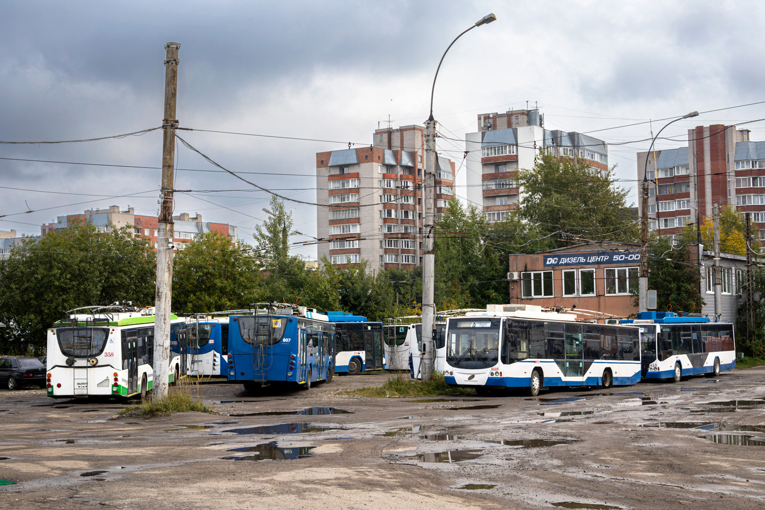 Wołogda, VMZ-5298.01 “Avangard” Nr 807; Wołogda, VMZ-5298.01 “Avangard” Nr 808
