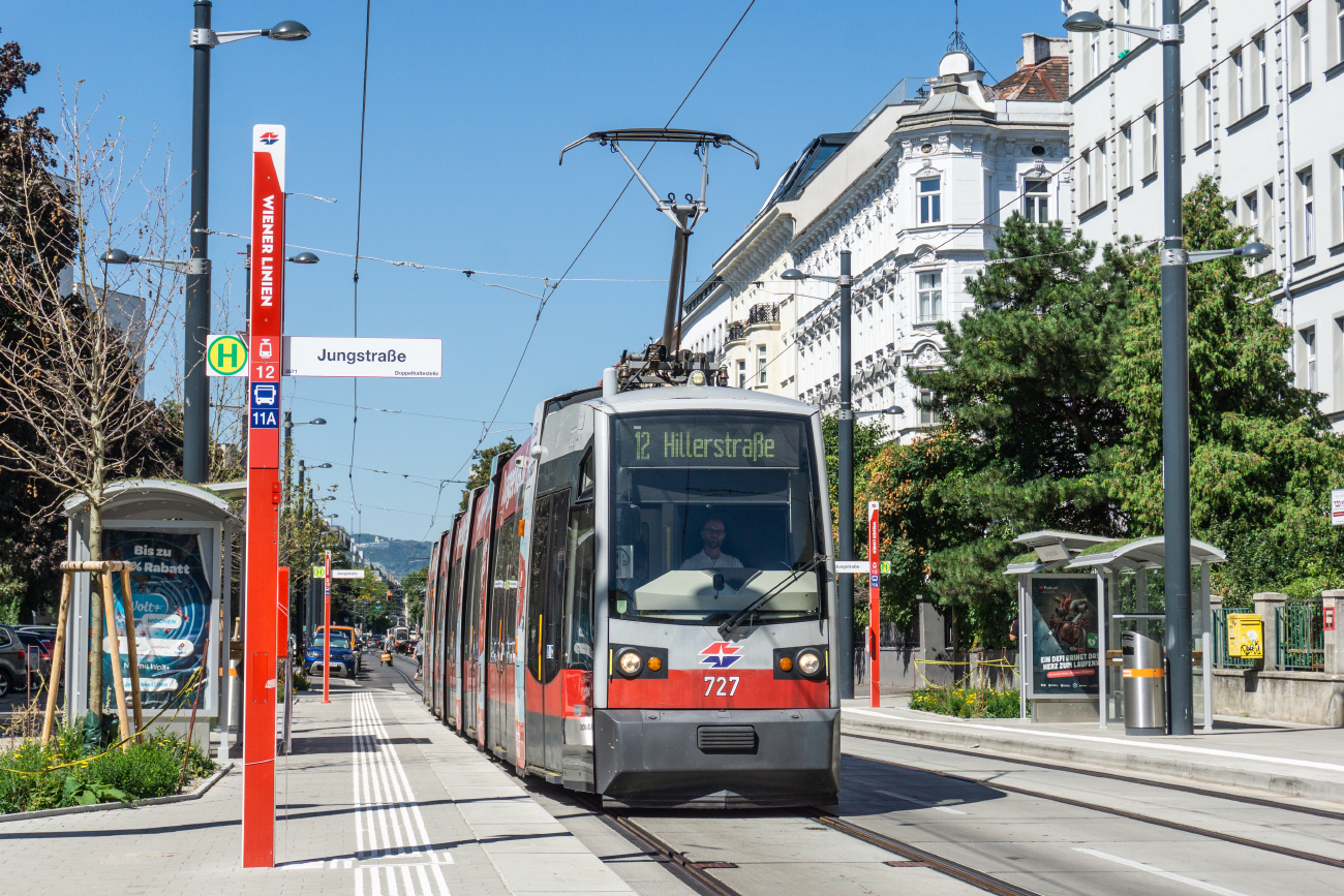 Вена, Siemens ULF-B1 № 727; Вена — Строительство трамвайной линии до Hillerstraße