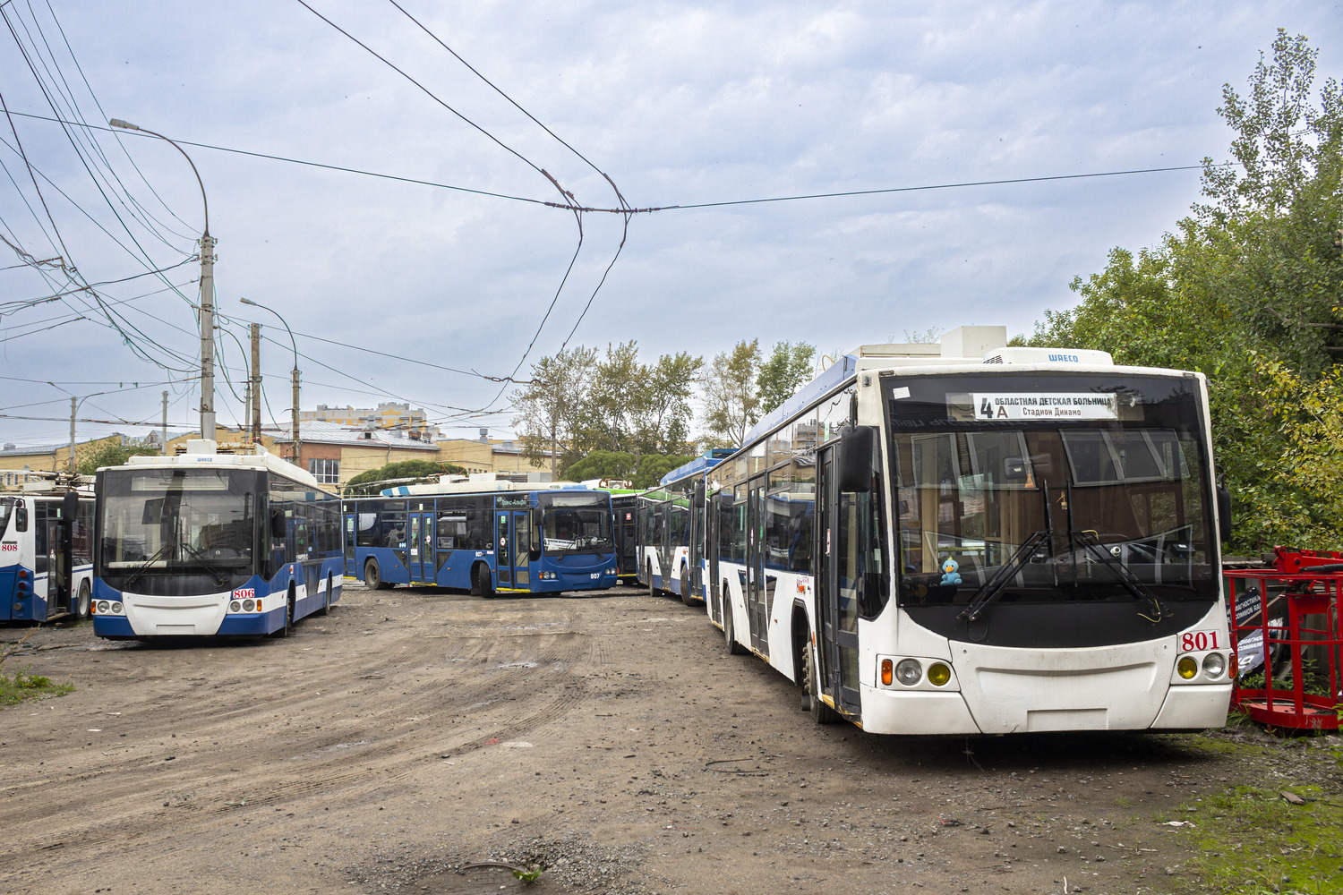 Vologda, VMZ-5298.01 “Avangard” N°. 806; Vologda, VMZ-5298.01 “Avangard” N°. 810; Vologda, VMZ-5298.01 “Avangard” N°. 801; Vologda — Miscellaneous photos Vologda, VMZ-5298.01 “Avangard” N°. 806; Vologda, VMZ-5298.01 “Avangard” N°. 810; Vologda, VMZ-5298.01 “Avangard” N°. 801; Vologda — Miscellaneous photos