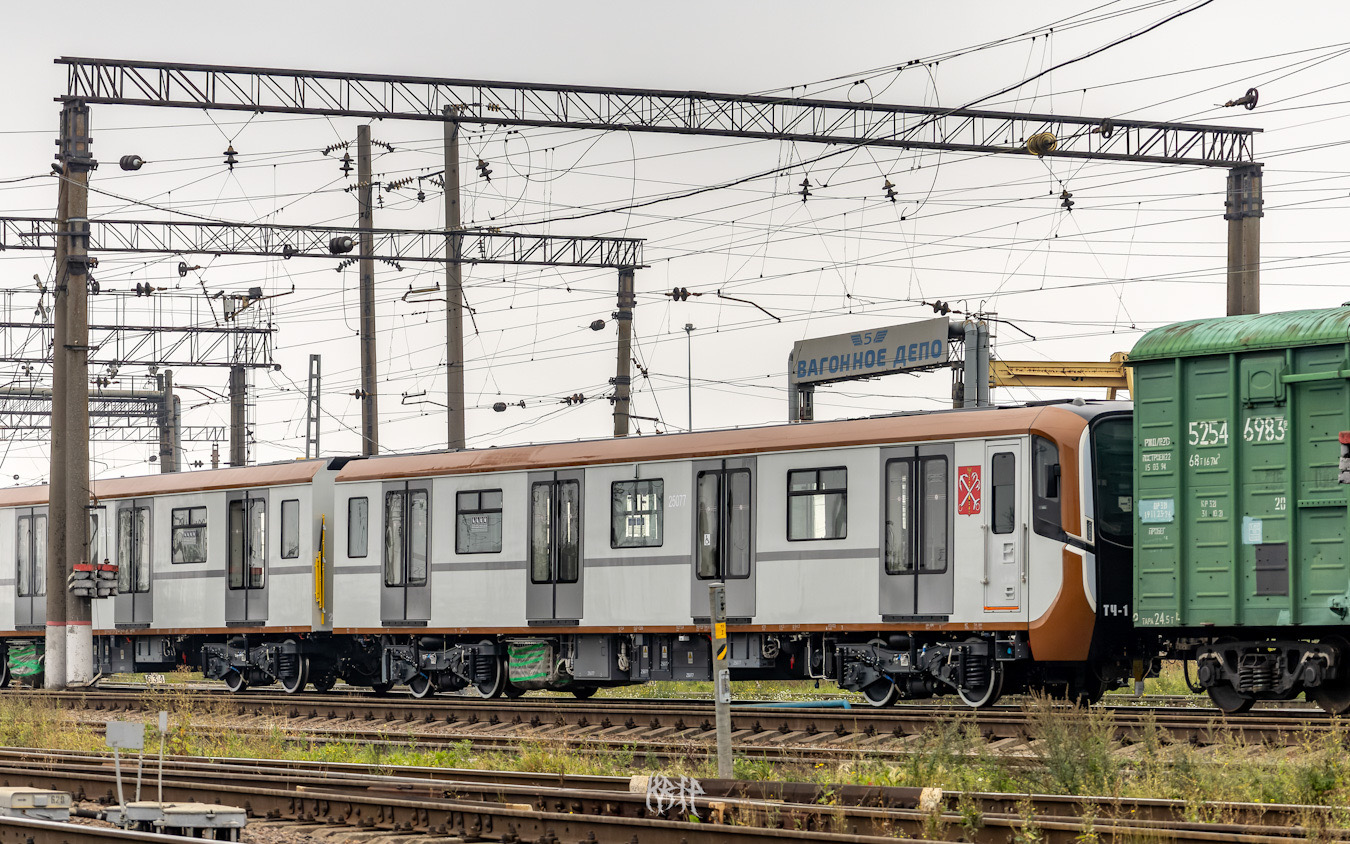 Санкт-Петербург, 81-725.1  «Балтиец» № 25077; Санкт-Петербург — Метрополитен — Перегонка вагонов метро по ж/д