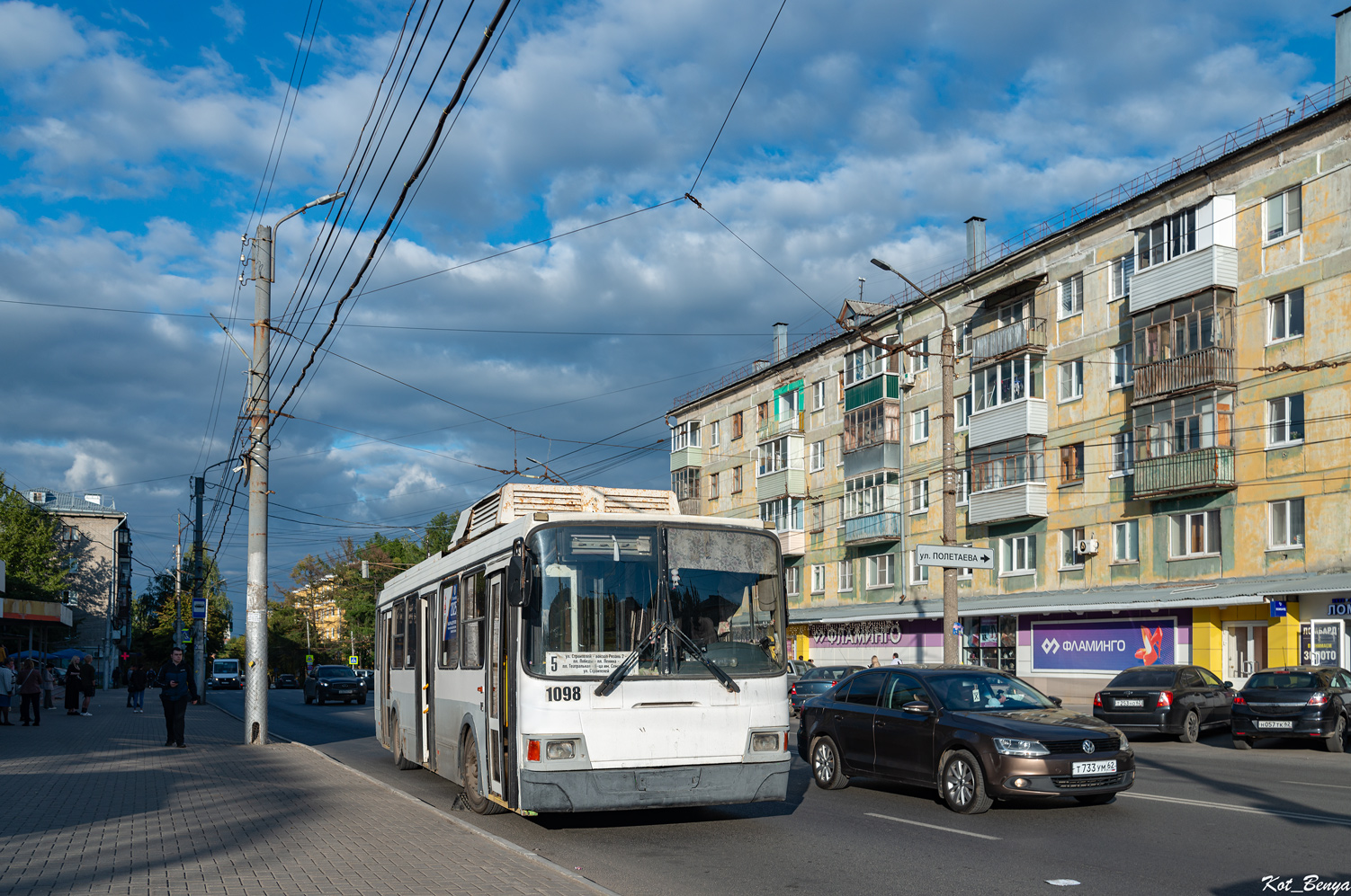 Ryazan, LiAZ-5280 č. 1098