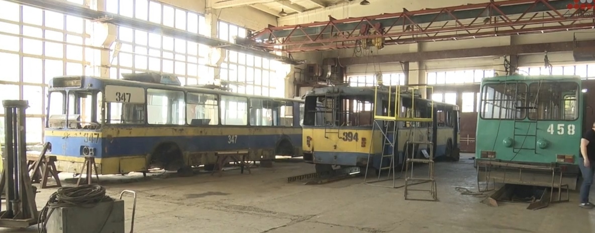 Чернигов, ЗиУ-682В [В00] № 347; Чернигов, ЗиУ-682В-012 [В0А] № 394; Чернигов, ЮМЗ Т2 № 458