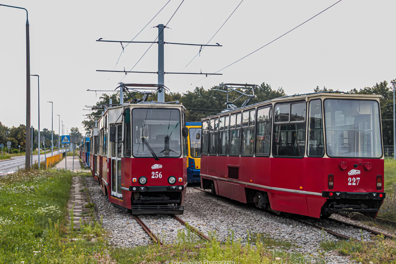 Торунь, Konstal 805Na № 256; Торунь, Konstal 805Na № 227