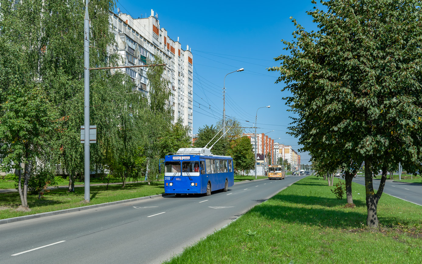 Йошкар-Ола, ЗиУ-682ГМ1 (с широкой передней дверью) № 310