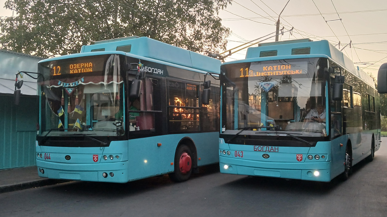 Хмельницкий, Богдан Т70117 № 043