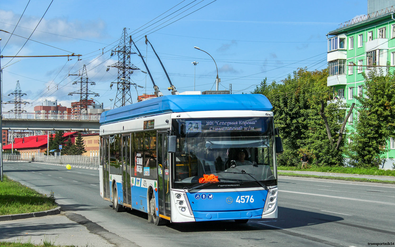 Новосибирск, УТТЗ-6241.01 «Горожанин» № 4576