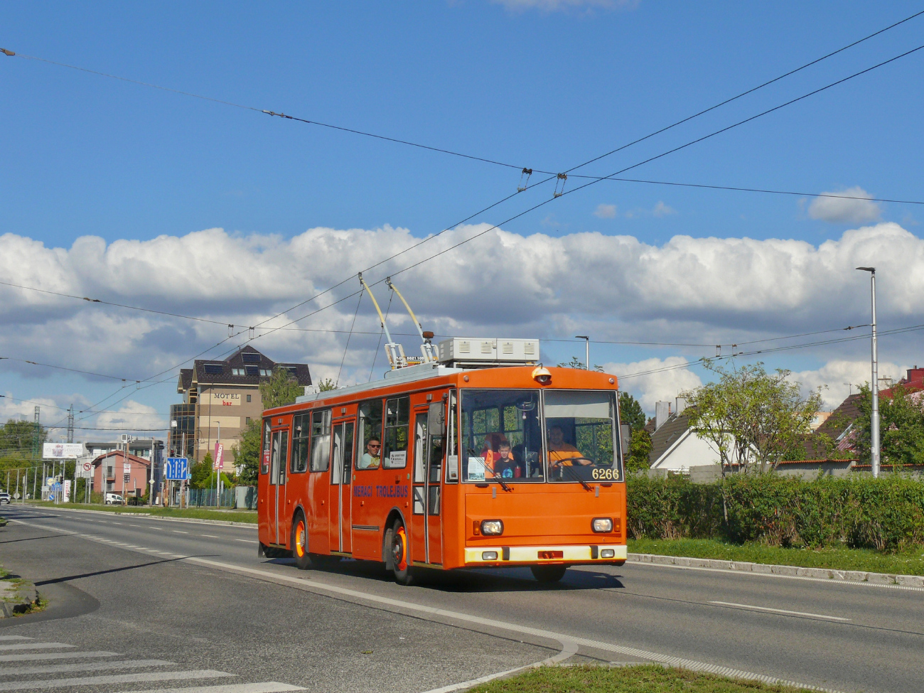 Братислава, Škoda 14Tr10/6 № 8344 (6266); Братислава — 130 лет городскому транспорту