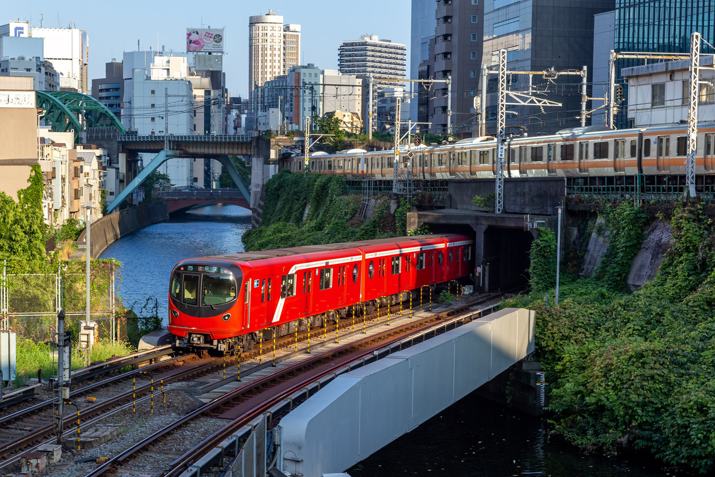Токио, Tokyo Metro 2000 series № 2029