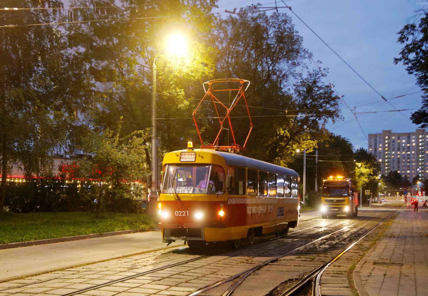 Moskva, Tatra T3SU č. 0221; Moskva — Autumn retro transport parade and exhibition on September 6, 2025