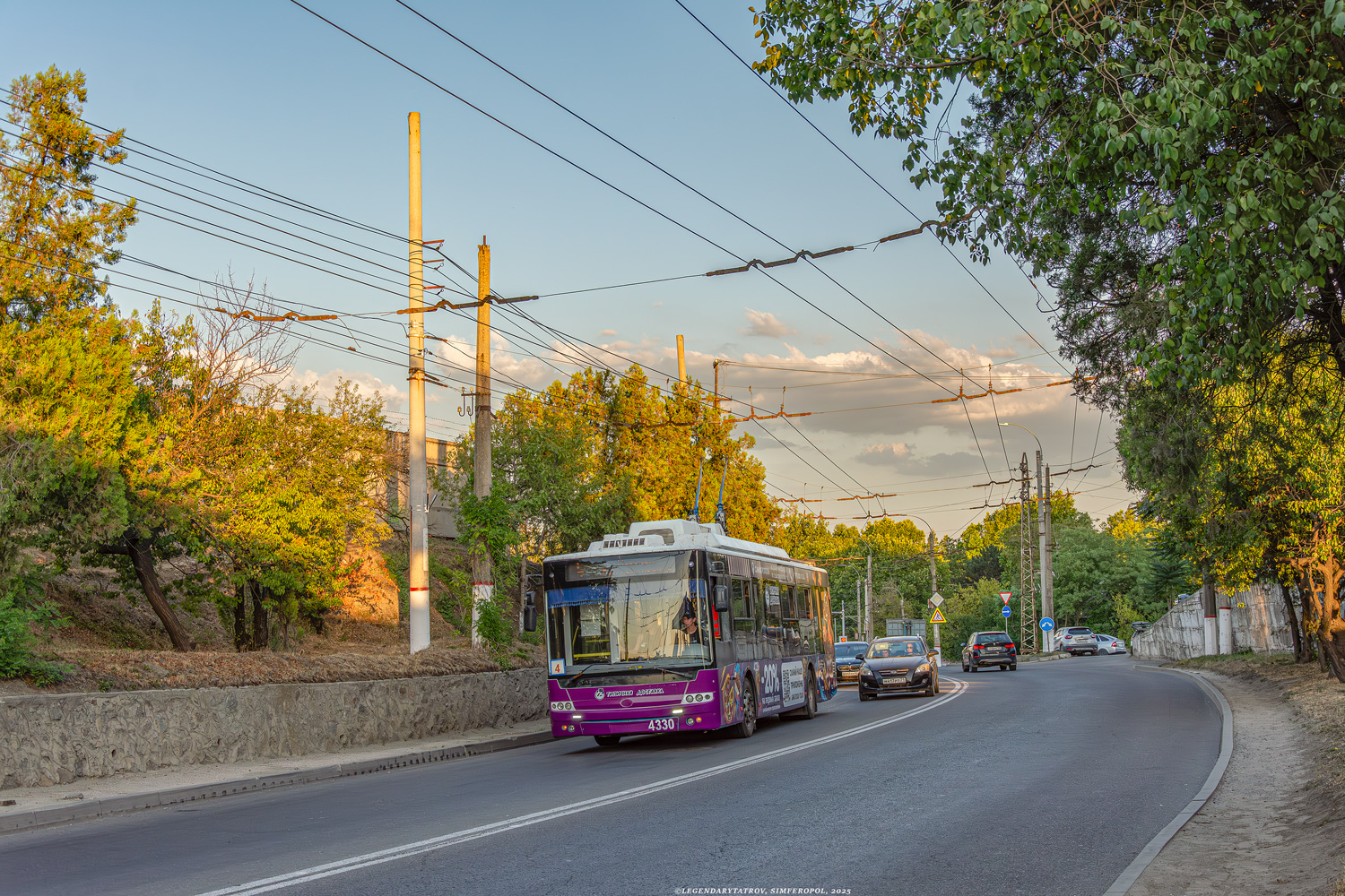 Krimin johdinauto, Bogdan T70110 # 4330 Krimin johdinauto, Bogdan T70110 # 4330