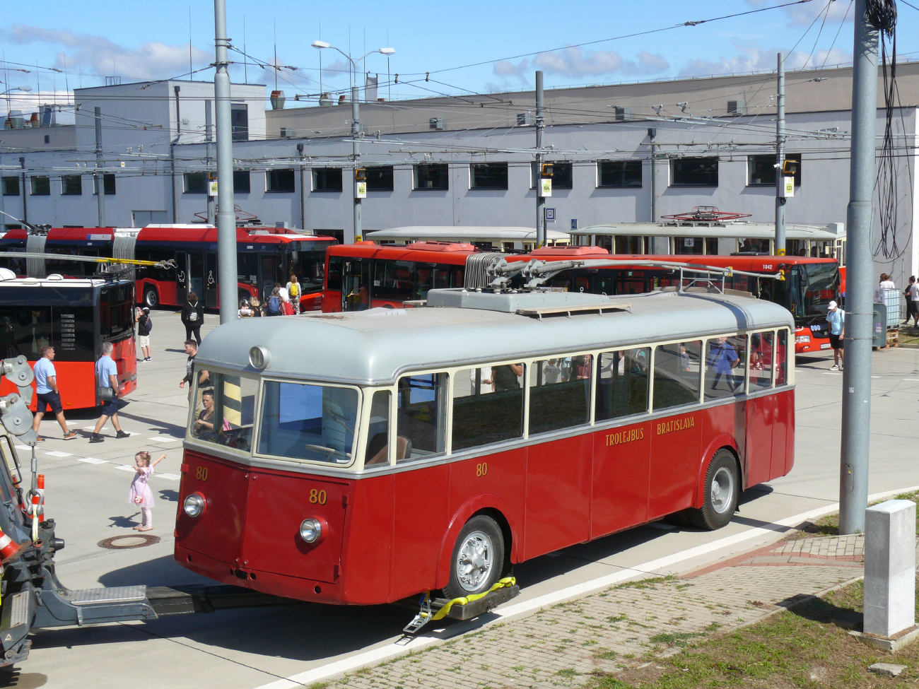 Братислава, FBW/Tüscher/MFO Tr51 № 80; Братислава — 130 лет городскому транспорту Братислава, FBW/Tüscher/MFO Tr51 № 80; Братислава — 130 лет городскому транспорту