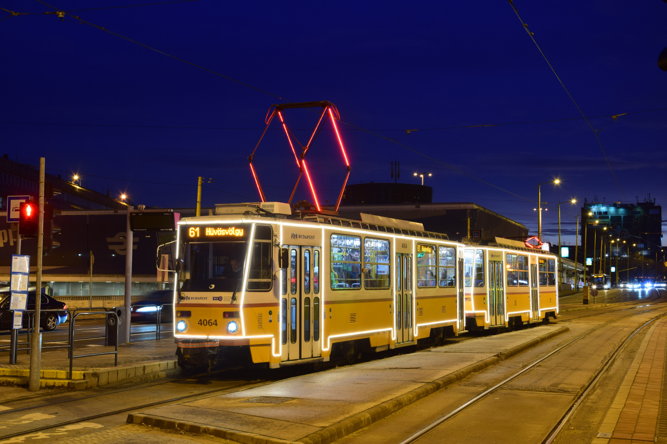 Budimpešta, Tatra T5C5K2 Br. 4064; Budimpešta — Christmas Vehicles