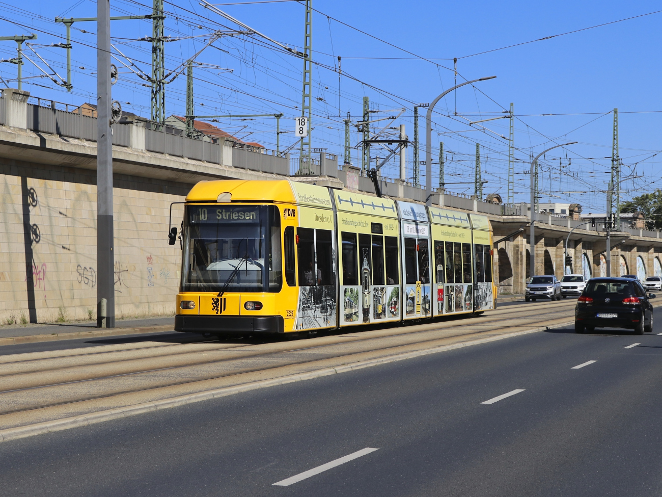 Дрезден, SachsenTram NGT 6 DD № 2529