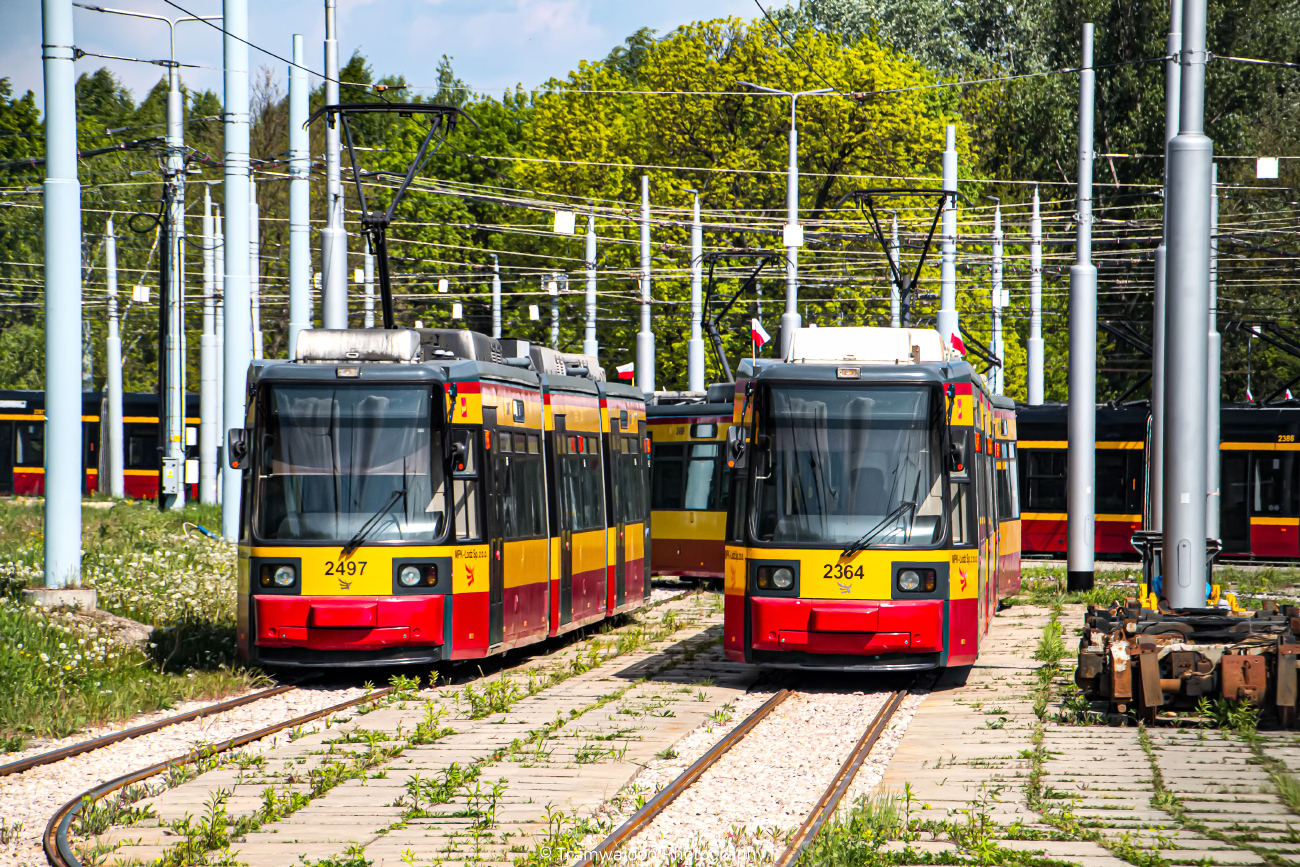 Łódź, AEG GT6M-ZR № 2497; Łódź, AEG GT6M-ZR № 2364
