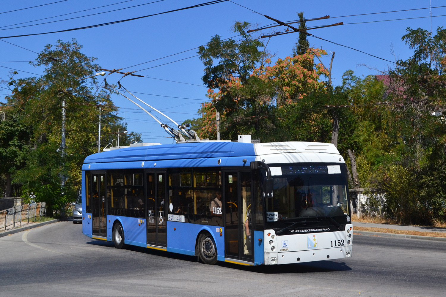 Szevasztopol, Trolza-5265.02 “Megapolis” — 1152