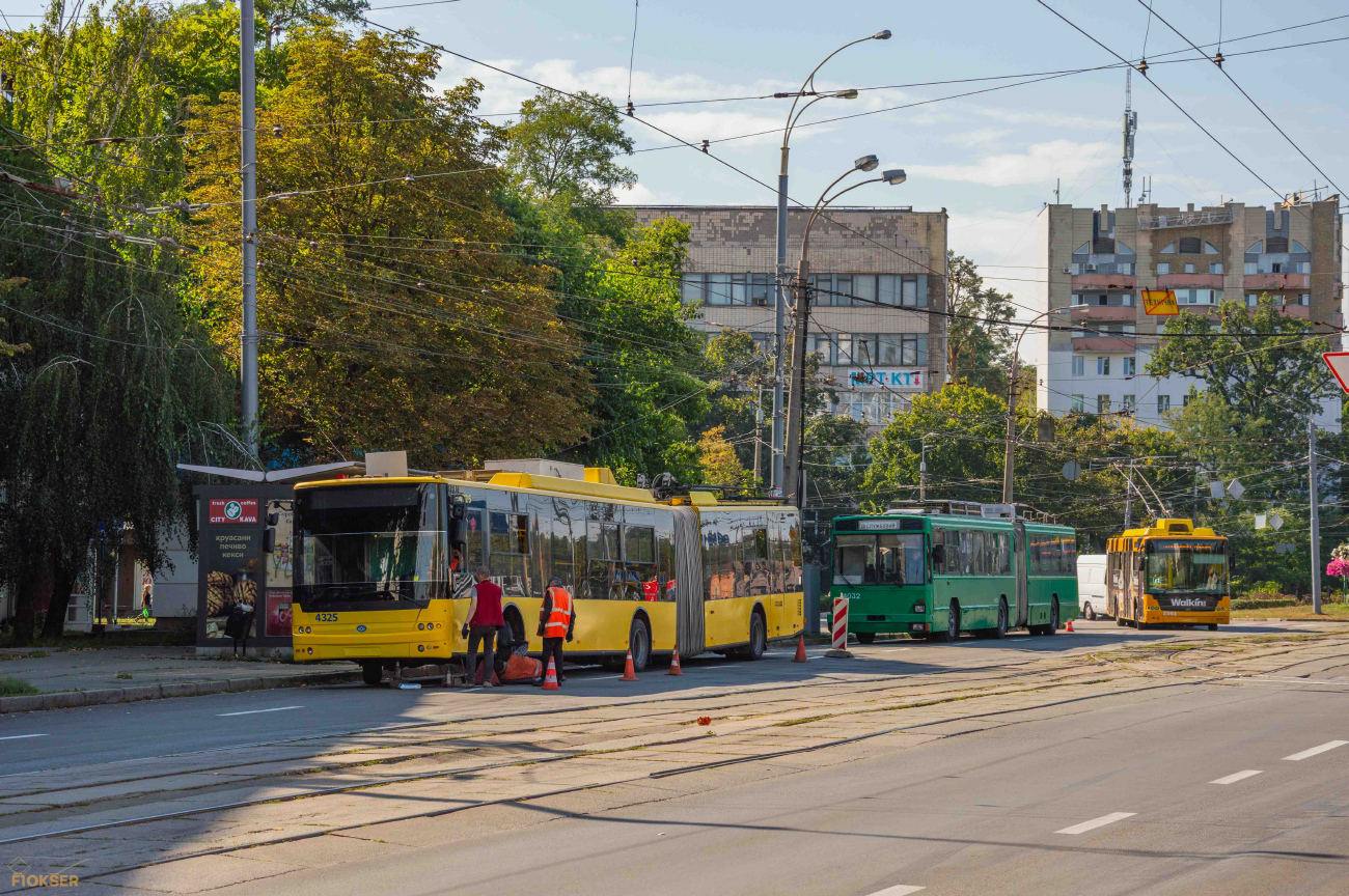 კიევი, Bogdan Т90110 № 4325; კიევი — Incidents