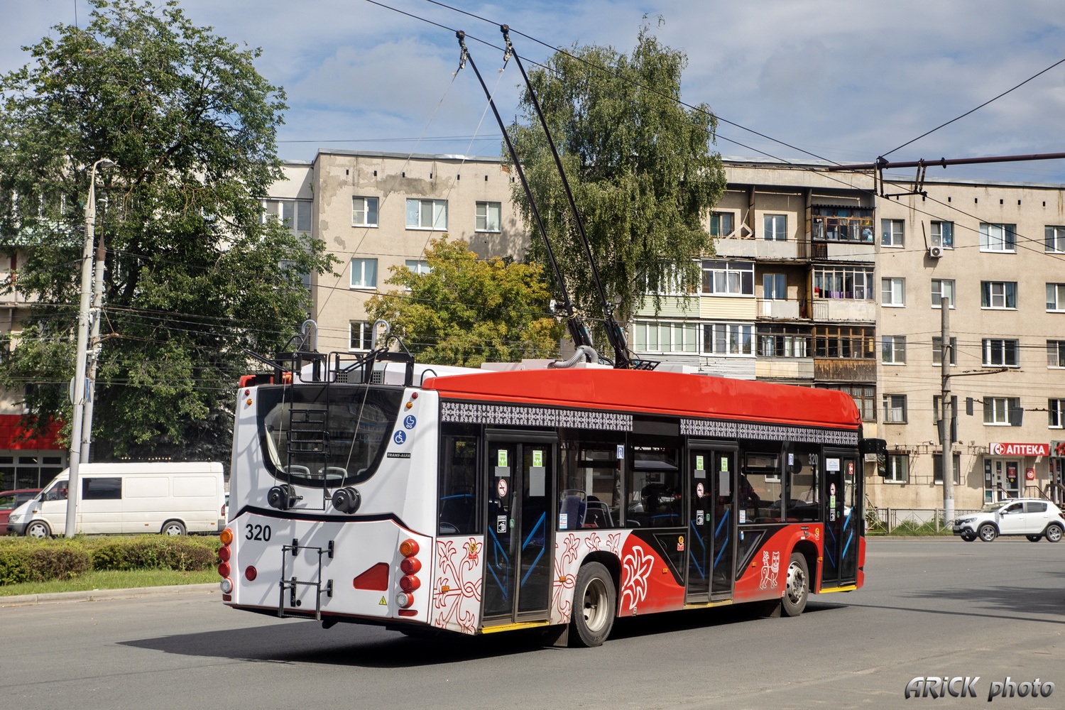 Владимир, ВМЗ-5298.01 «Авангард» № 320