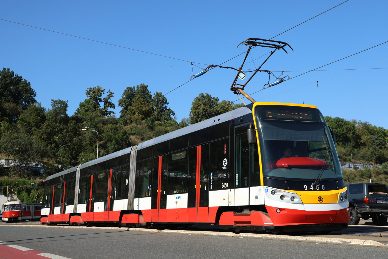 Прага, Škoda 15T7 ForCity Alfa Praha № 9450