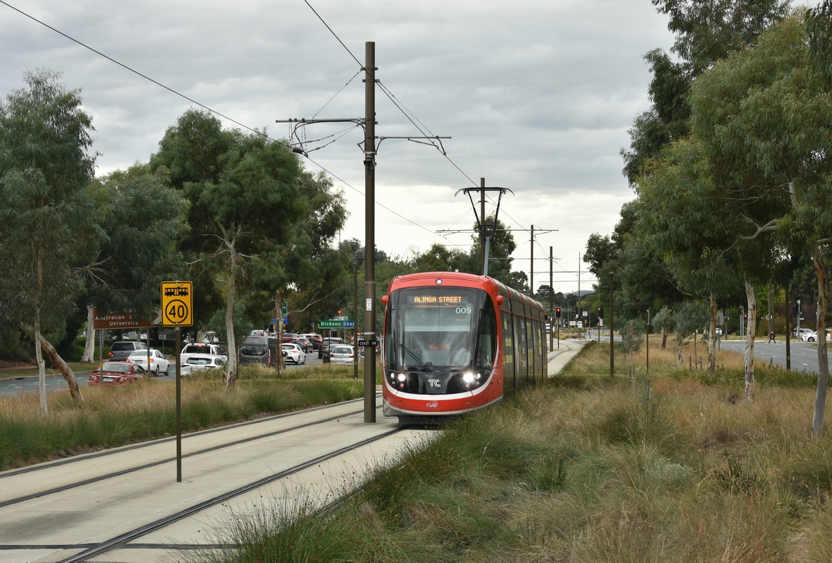 Kanbera, CAF Urbos 100 № 009