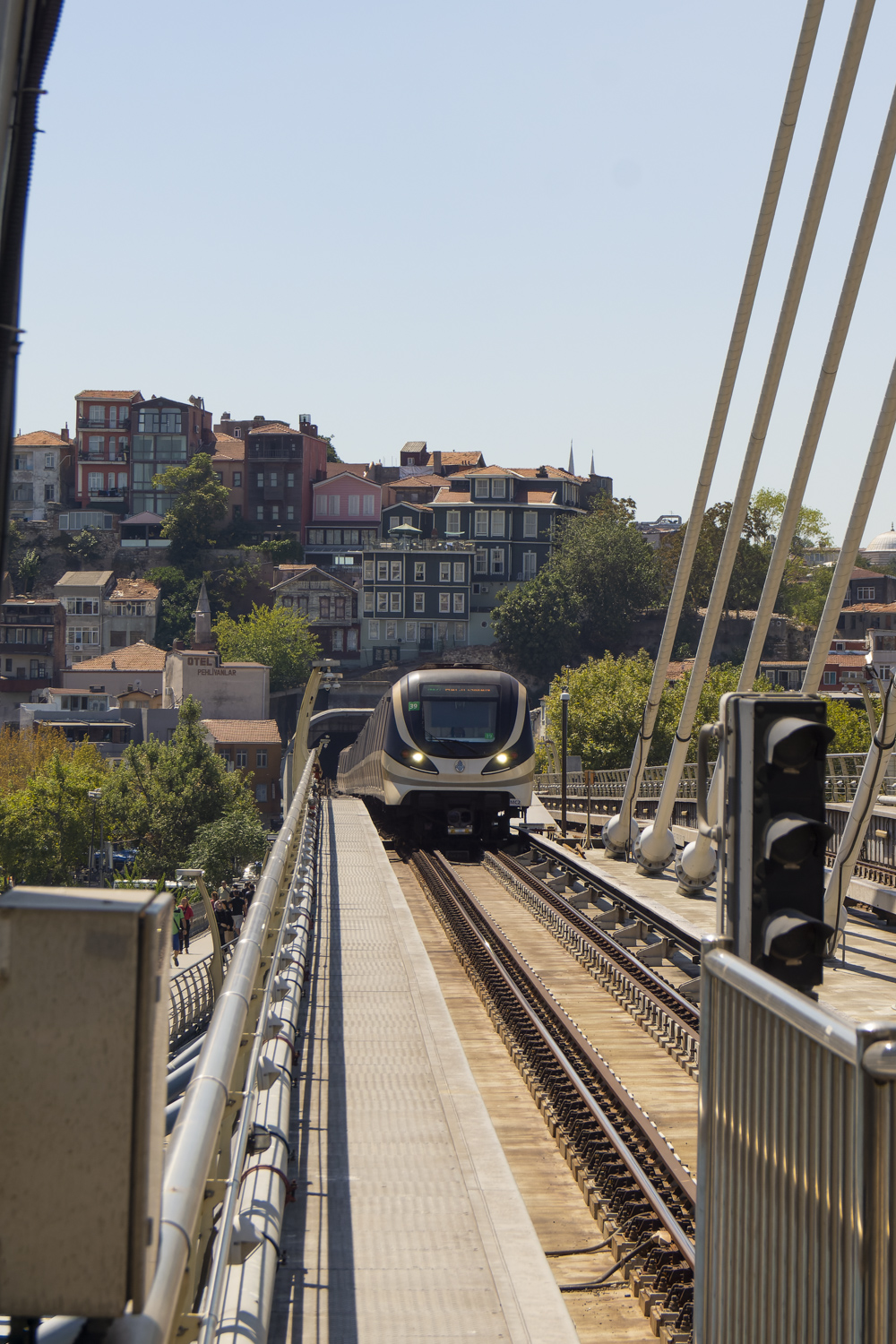 Istamboul — Metropolitan — M2 line (Yenikapı — Seyrantepe / Hacıosman)