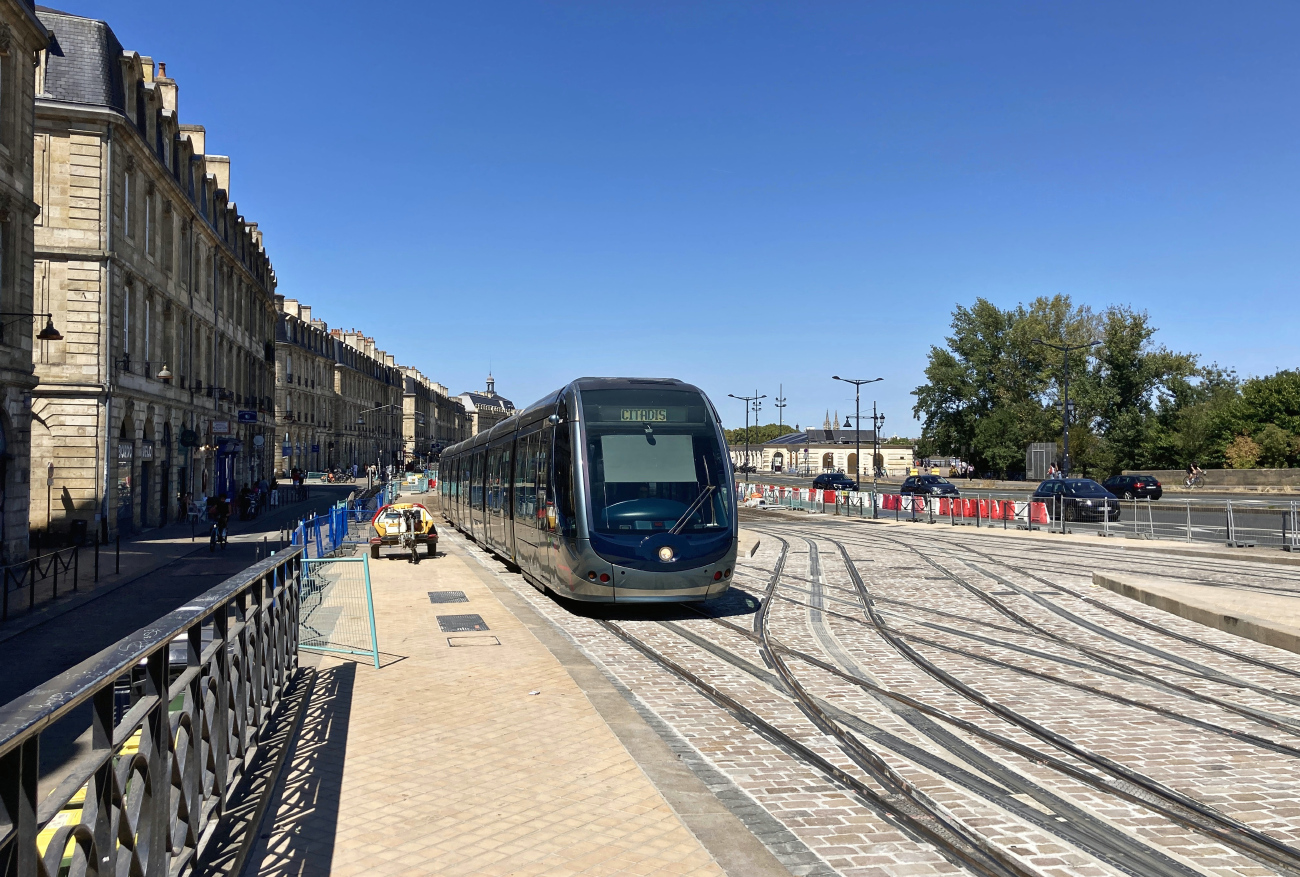 Бордо, Alstom Citadis 402 № 2224; Бордо — Трамвайные линии и инфраструктура
