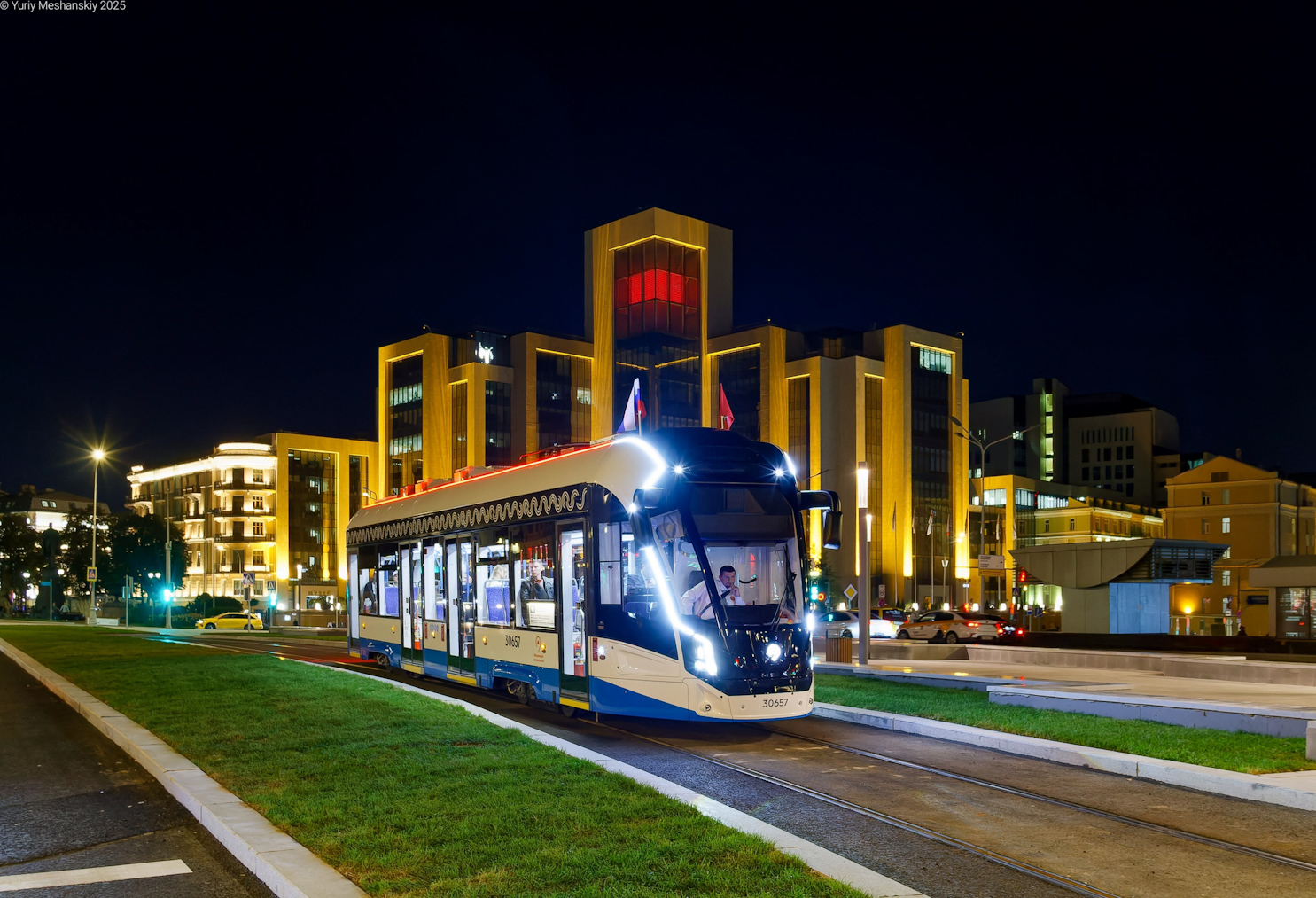 Москва, 71-911ЕМ «Львёнок» № 30657