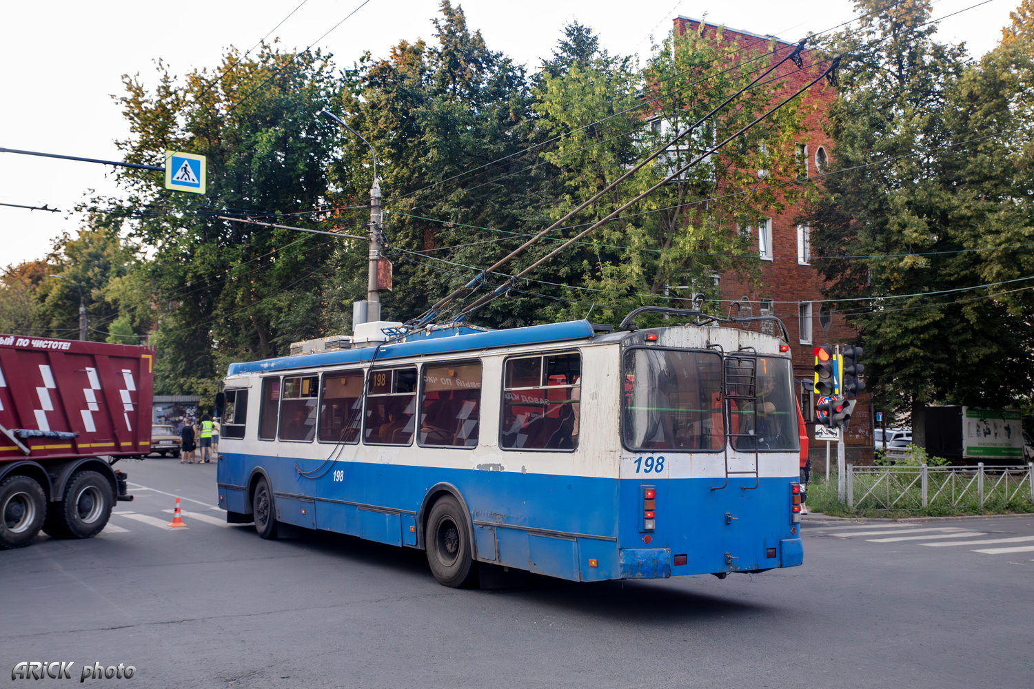 Владимир, ЗиУ-682Г-016.04 № 198