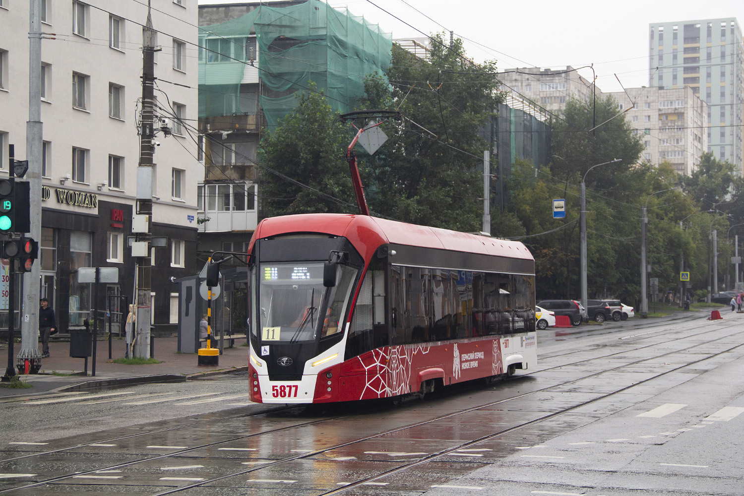 Пермь, 71-911ЕМ «Львёнок» № 5877