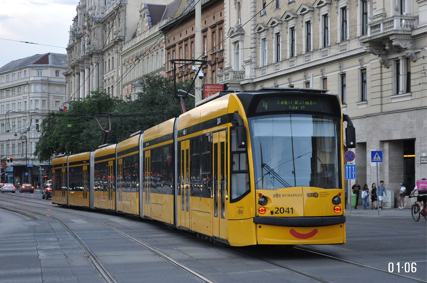 Будапешт, Siemens Combino Supra NF12B № 2041