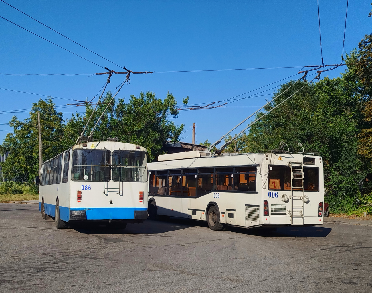 Bila Cerkva, ZiU-682G [G00] Br. 086; Bila Cerkva, MAZ-ETON T103 Br. 006