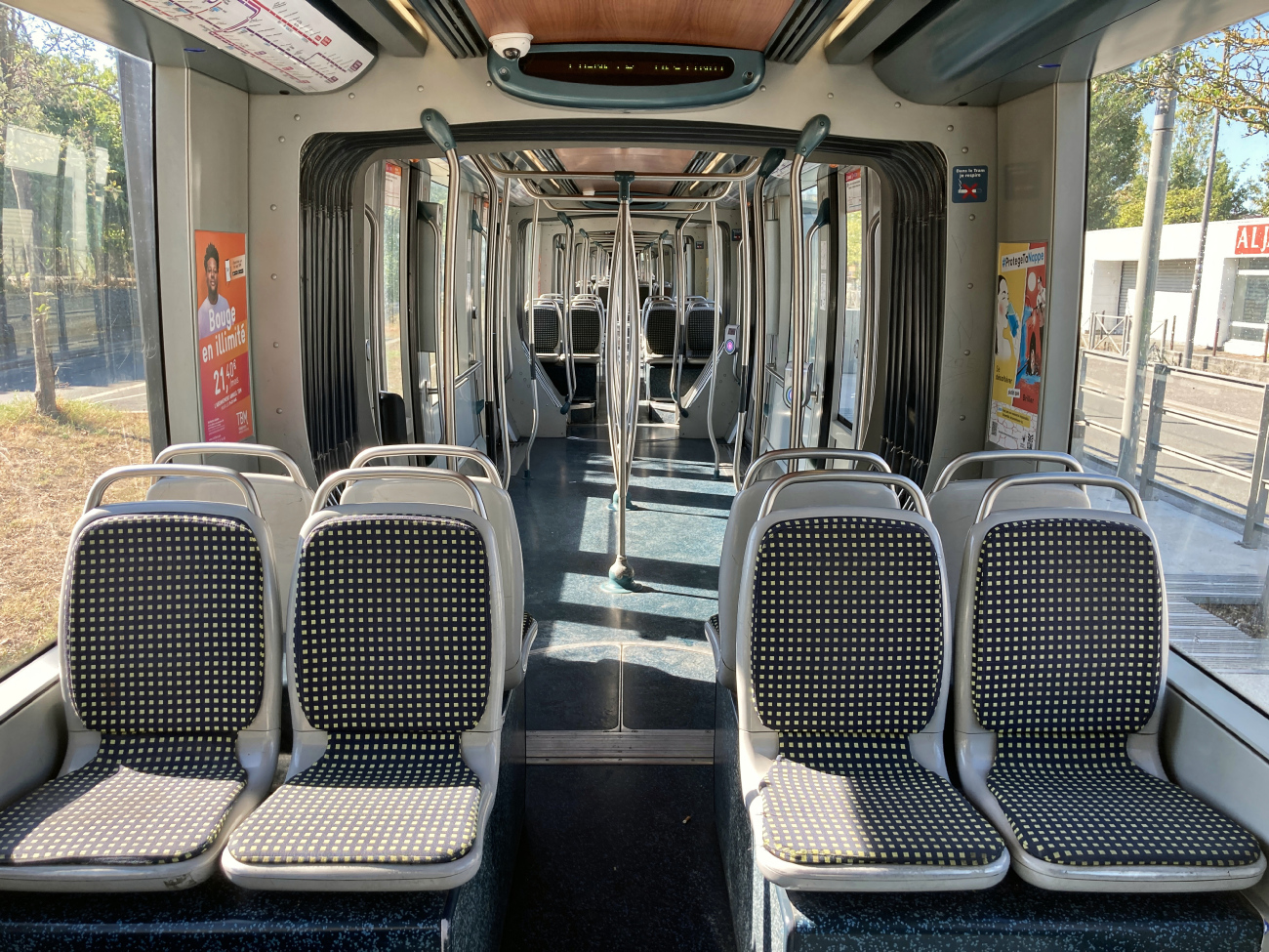 Bordeaux, Alstom Citadis 402 č. 2219 Bordeaux, Alstom Citadis 402 č. 2219