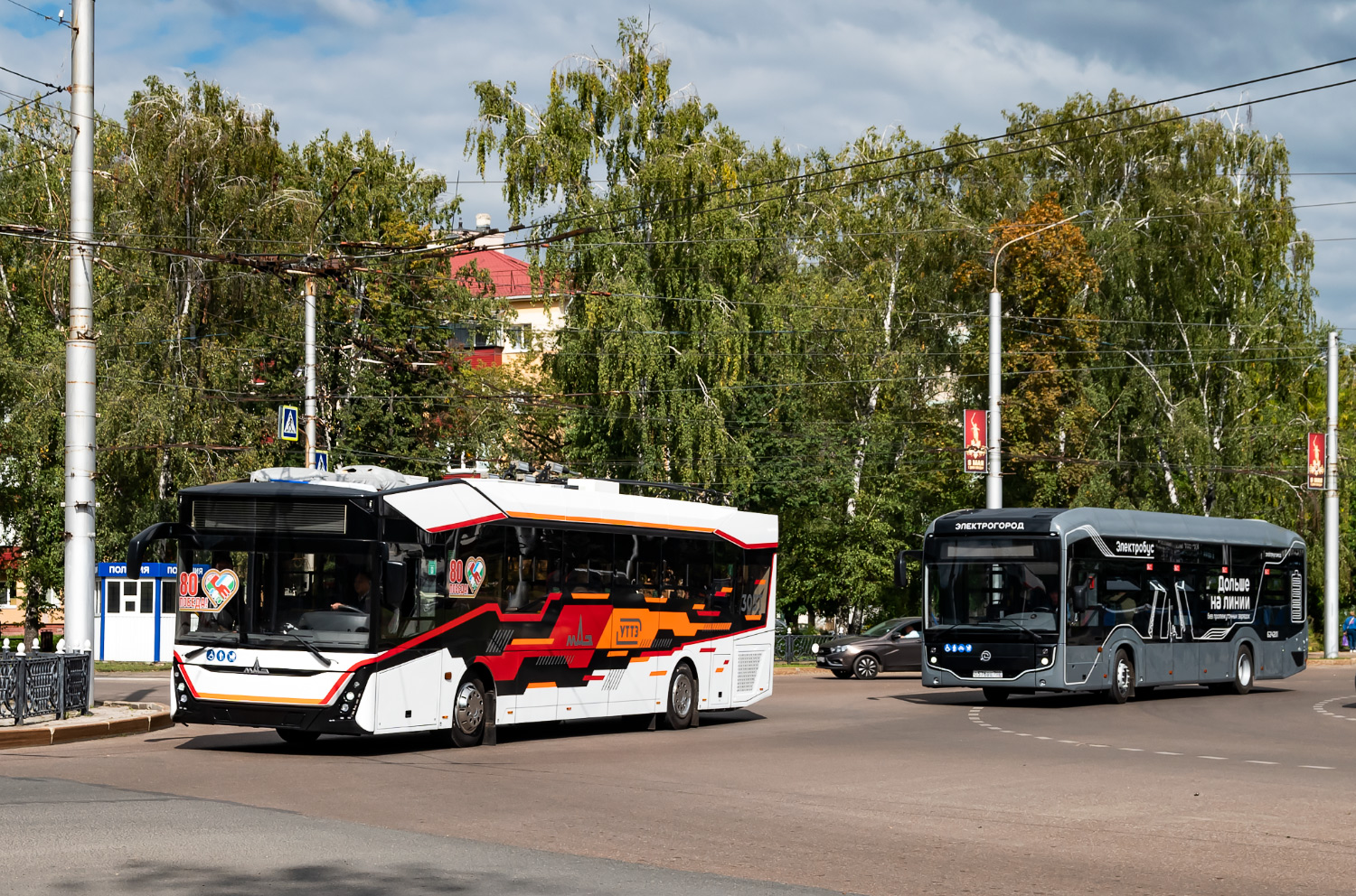 Уфа, УТТЗ-6241.33 "Горожанин" № 6241.33; Уфа, УТТЗ-6242.01 "Электрогород" № О 576 ВЕ 702