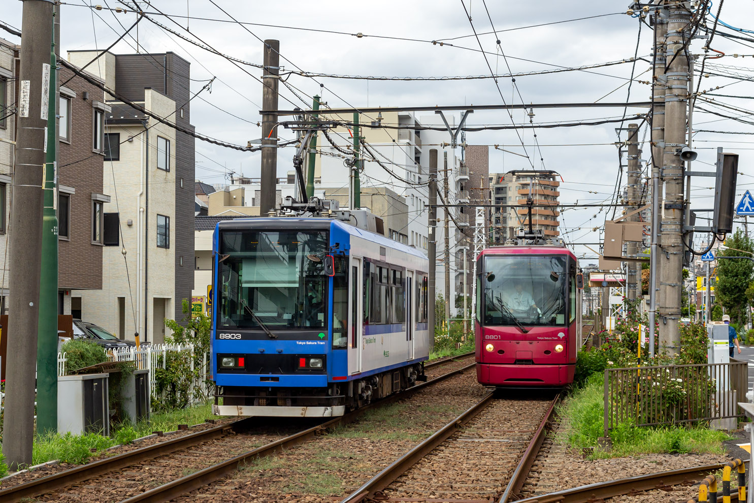 Tokyo, Alna Sharyō č. 8903; Tokyo, Alna Sharyō č. 8801