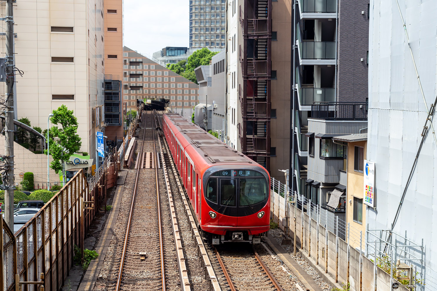 Токио, Tokyo Metro 2000 series № 2151; Токио — Tokyo Metro – Marunouchi Line