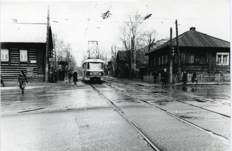 Ижевск, Tatra T3SU (двухдверная) № 127; Ижевск — Старые фотографии