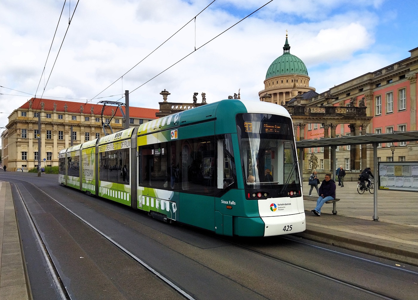 Potsdam, Stadler Variobahn № 425