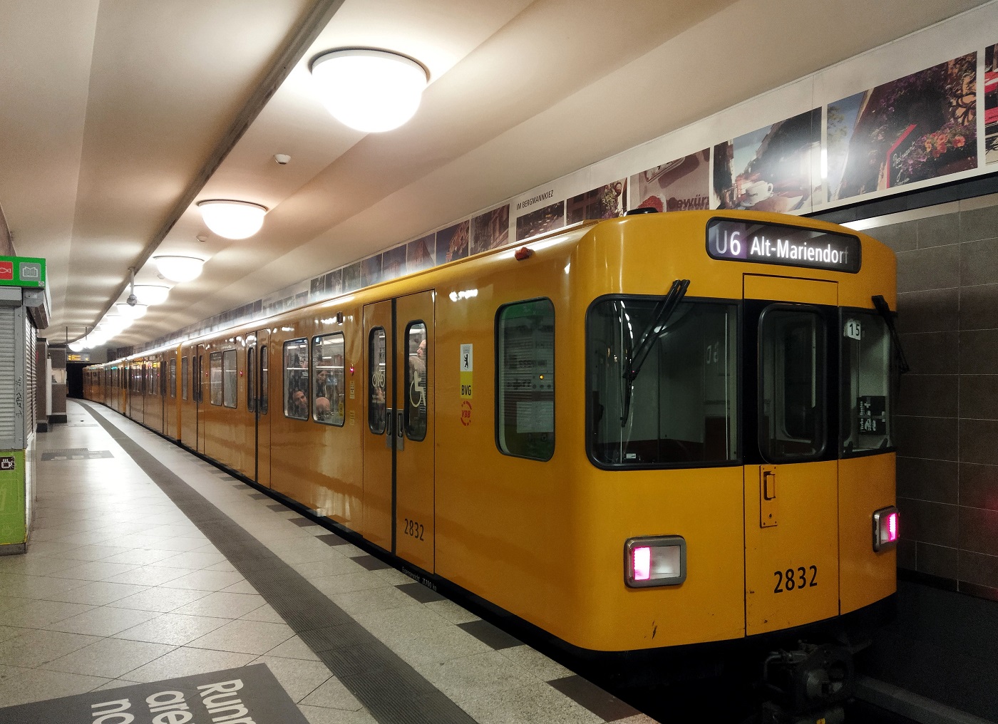 Berlin, BVG F87 # 2832