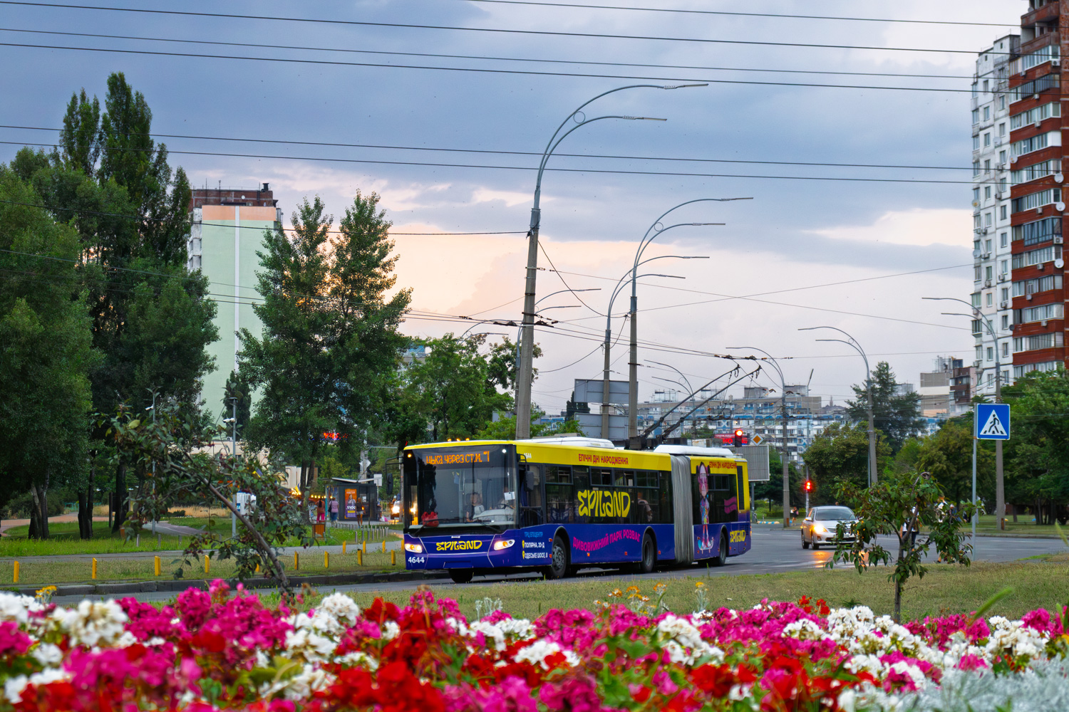 Киев, ЛАЗ E301D1 № 4644