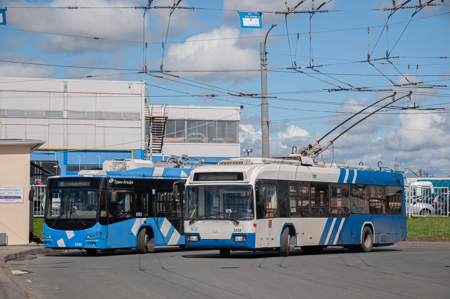 Санкт-Петербург, БКМ 321 № 2438