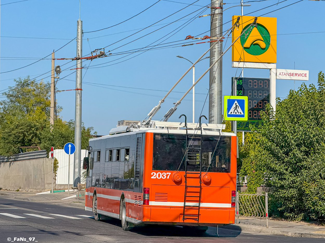 Sevastopol, LAZ E183A1 Br. 2037