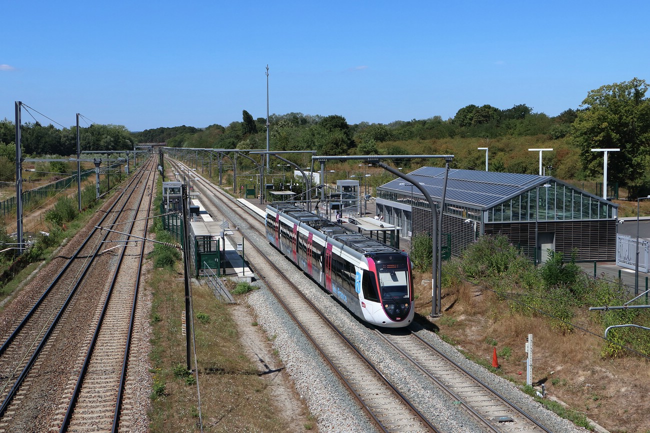 Paris - Versailles - Yvelines, Alstom Citadis Dualis Br. TT 305