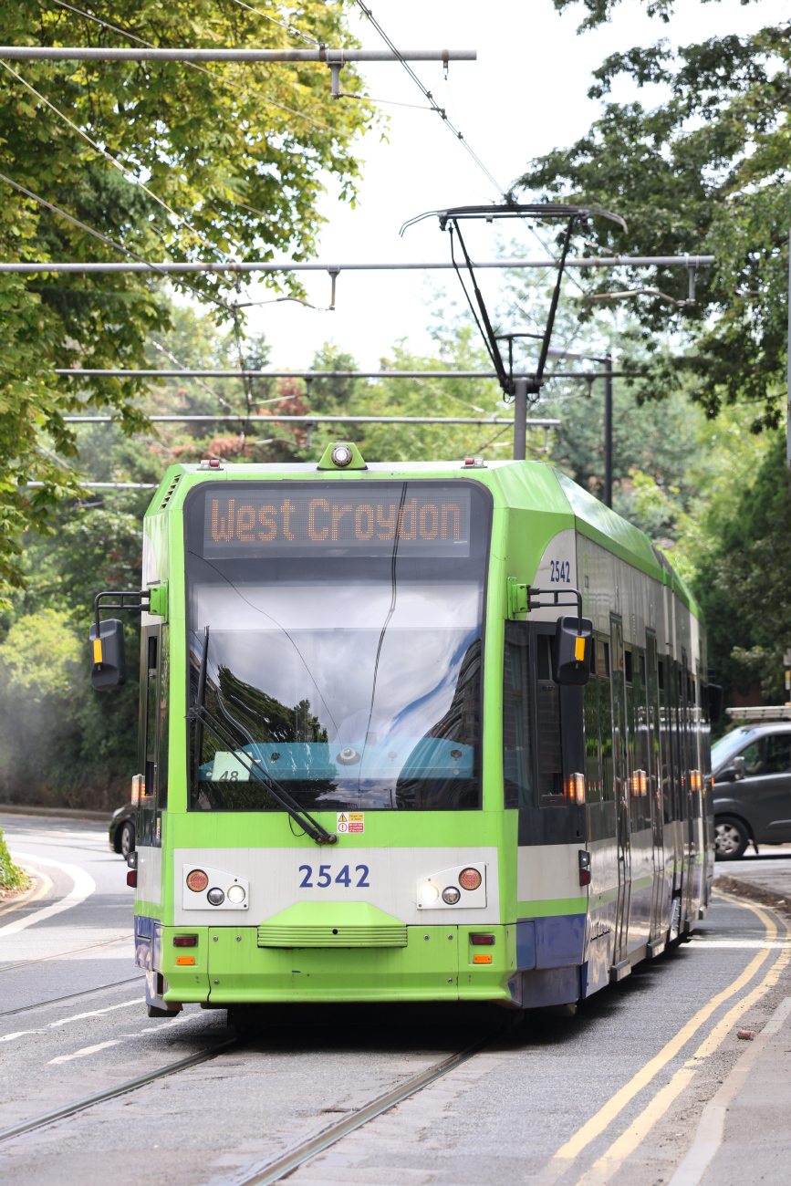 Лондон, Bombardier CR-4000 № 2542