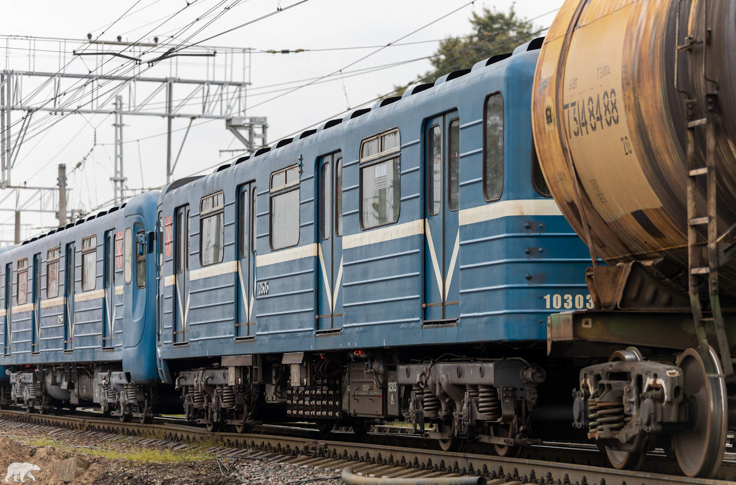 Sankt Petersburg, 81-540.8 Nr. 10303; Sankt Petersburg — Metro — Transport of subway cars by railway