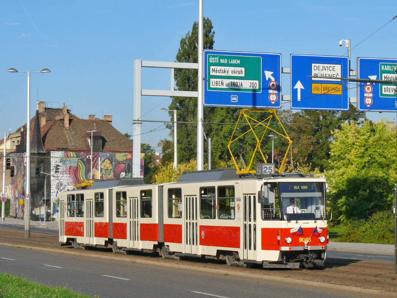 Прага, Tatra KT8D5 № 9048; Прага — 150 лет городскому транспорту в Праге