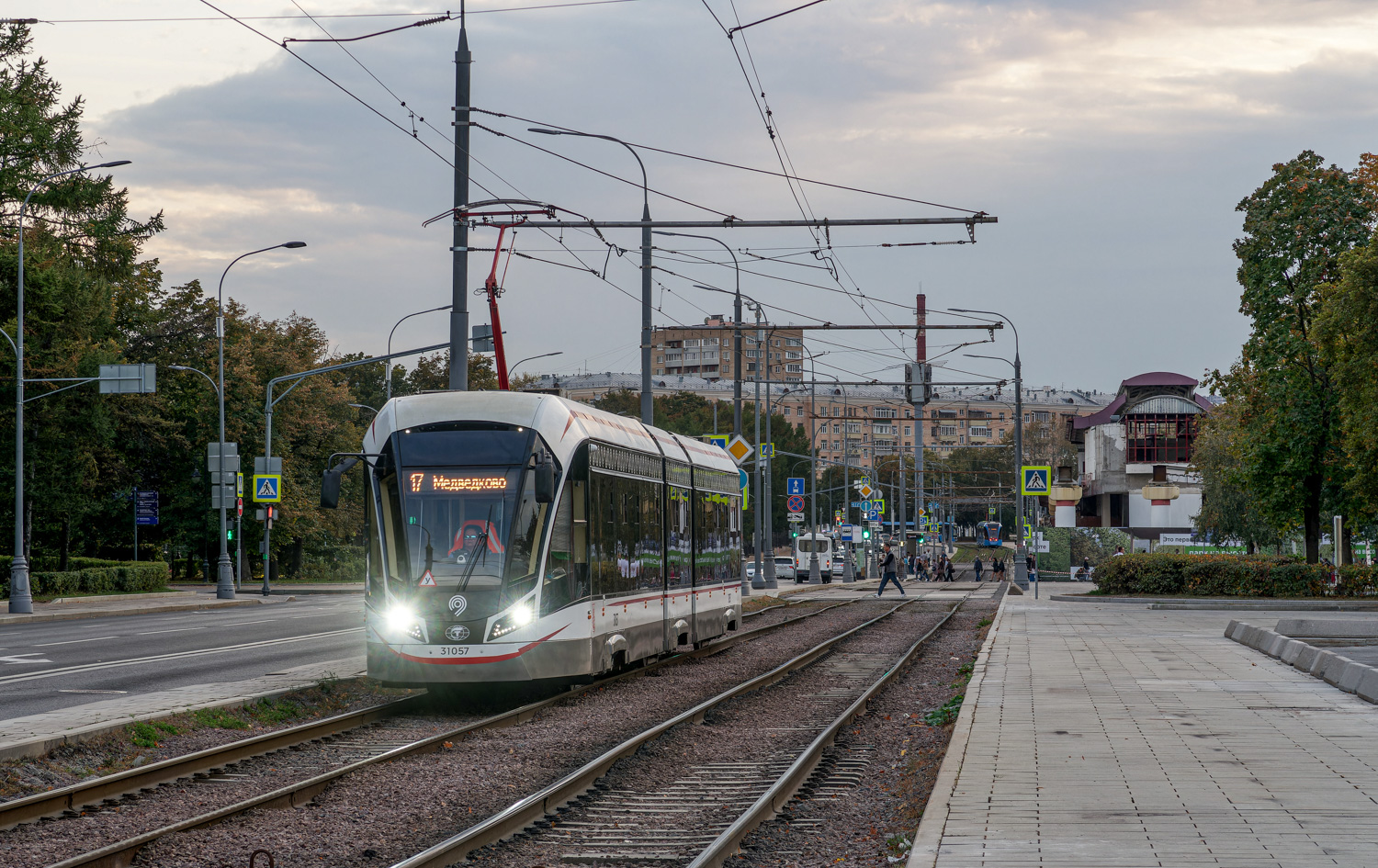 Москва, 71-931М «Витязь-М» № 31057; Москва — Демонтаж линии монорельса и перестройка её в парк на высоте; Москва — Монорельс
