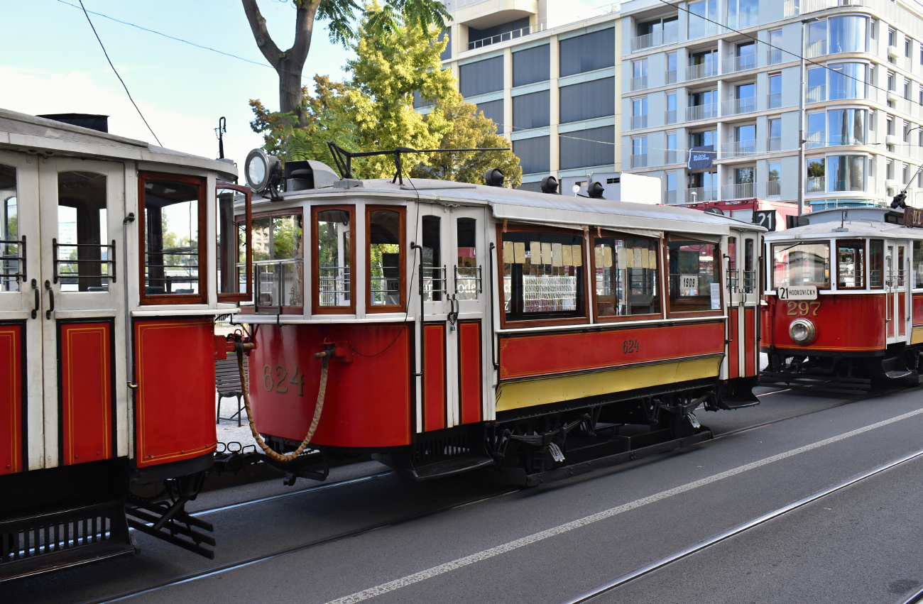 Прага, Ringhoffer серии 623-692 № 624; Прага — 150 лет городскому транспорту в Праге