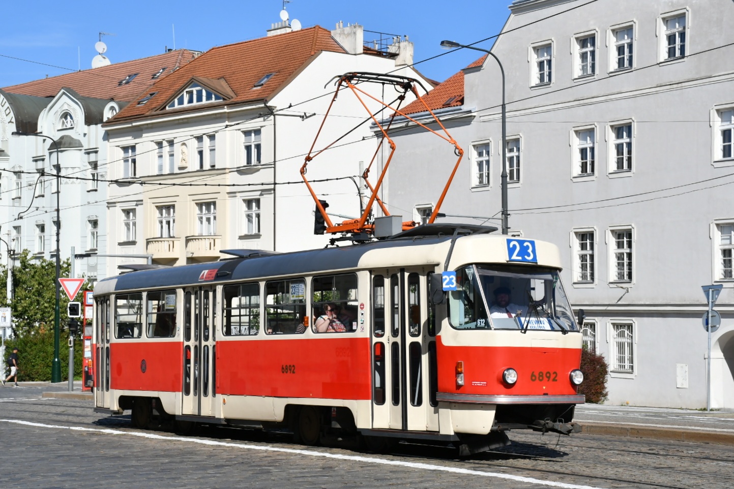 Прага, Tatra T3 № 6892